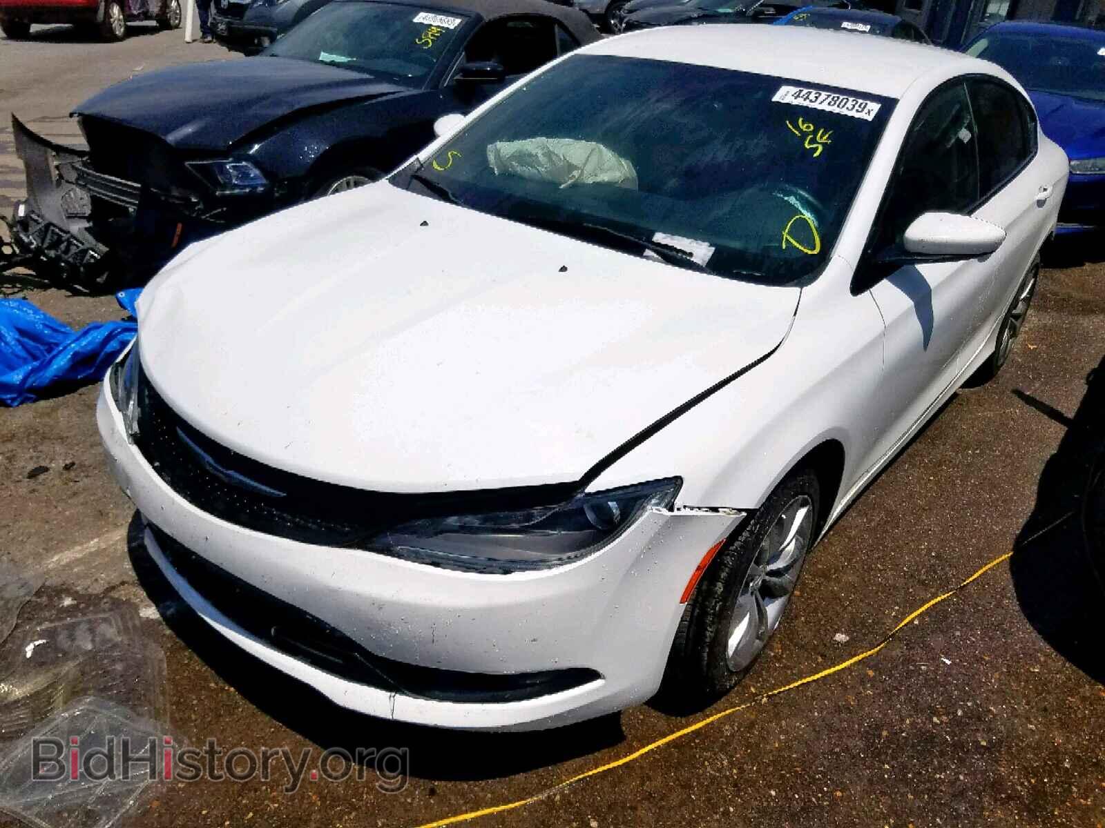 2016 CHRYSLER 200 - VIN: 1C3CCCBB3GN115729 - Фото 2
