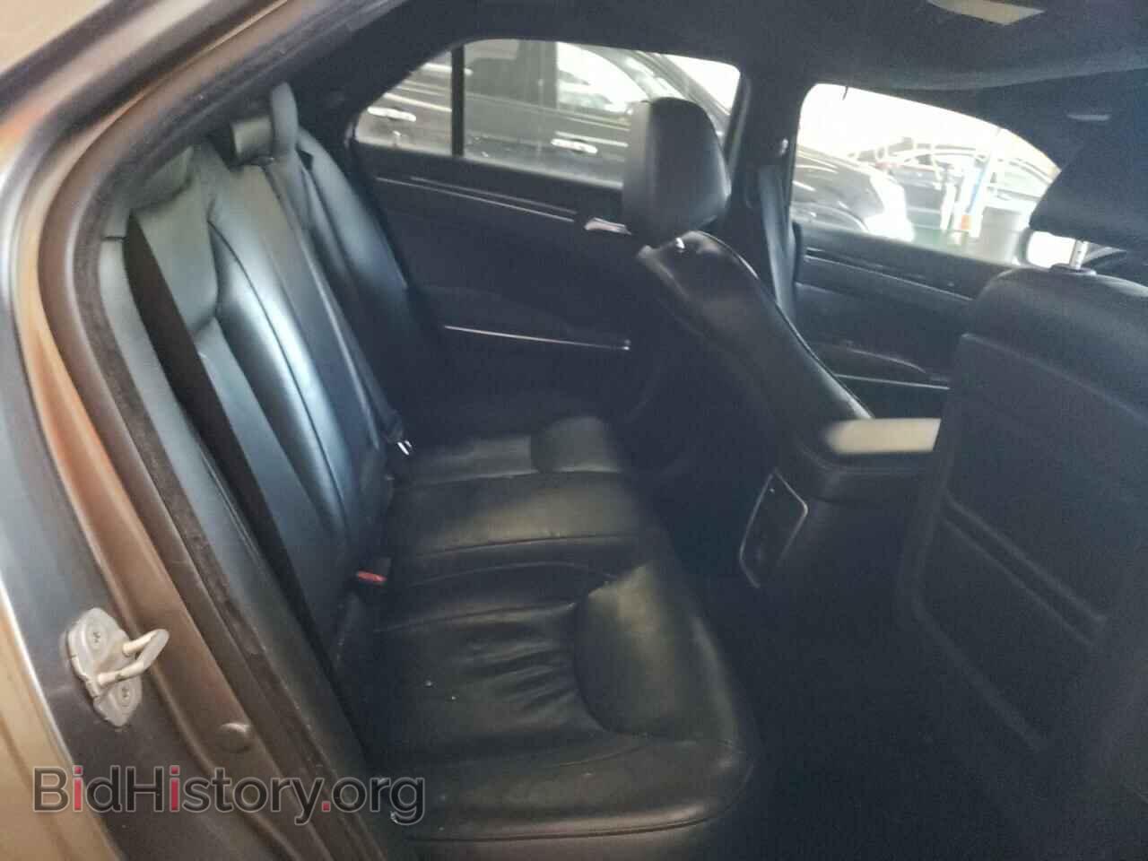 2011 CHRYSLER 300 - VIN: 2C3CA6CT3BH598431 - Фото 10