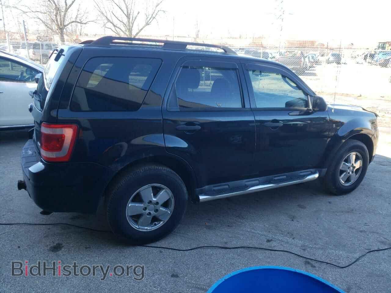 2010 FORD ESCAPE - VIN: 1FMCU0DG9AKA02808 - Фото 3