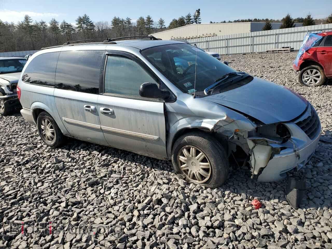 2005 CHRYSLER MINIVAN - VIN: 2C8GP54L45R506440 - Фото 4