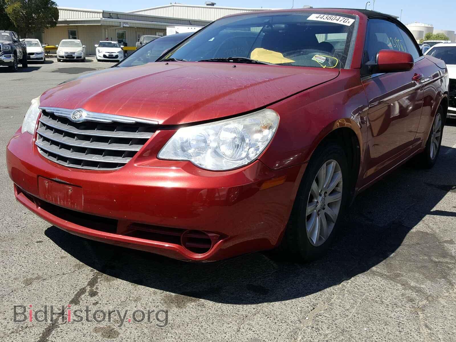2010 CHRYSLER SEBRING - VIN: 1C3BC5ED0AN172224 - Фото 2
