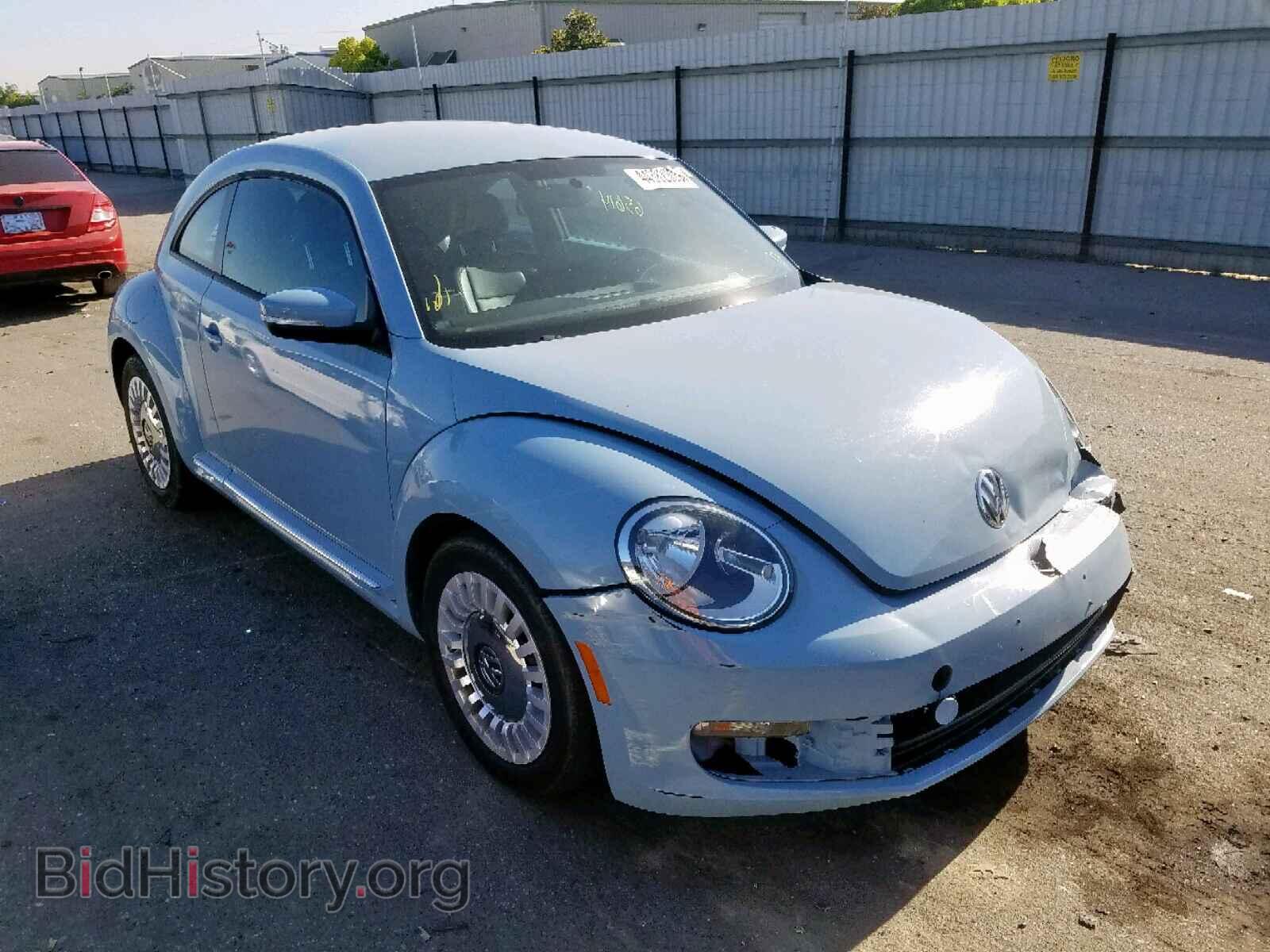 Фотография 3VWJ17AT7EM645989 - VOLKSWAGEN BEETLE 2014