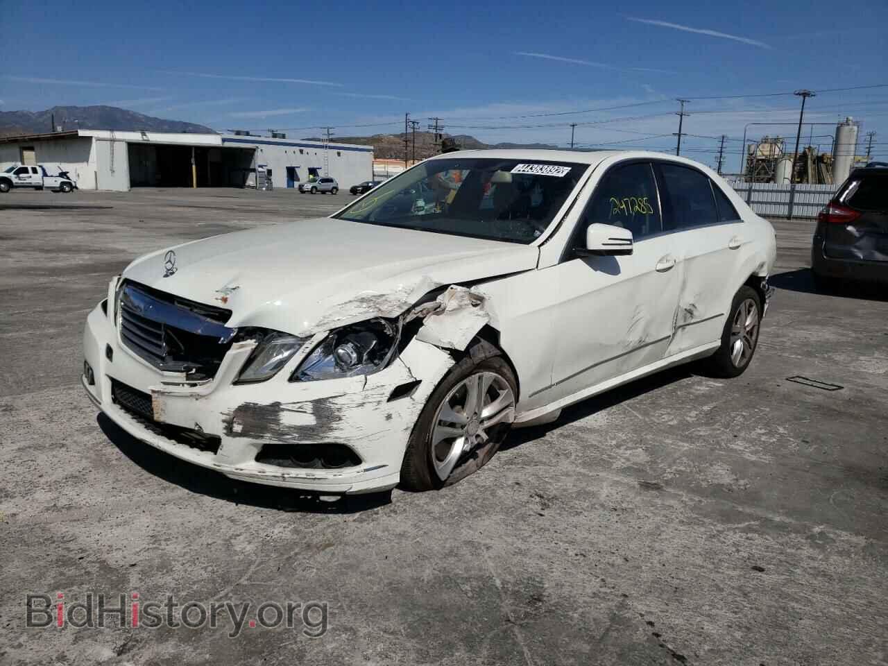 2011 MERCEDES-BENZ E-CLASS - VIN: WDDHF5GB7BA400162 - Фото 2