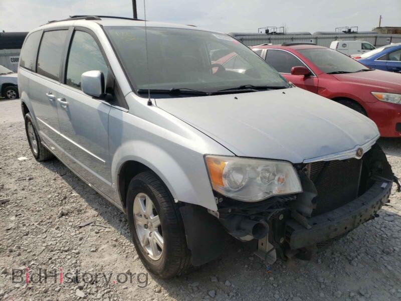 2008 Chrysler MINIVAN Town & COU (VIN 2A8HR54PX8R114935) — фото 1 из 10, Copart, повреждение: передняя часть