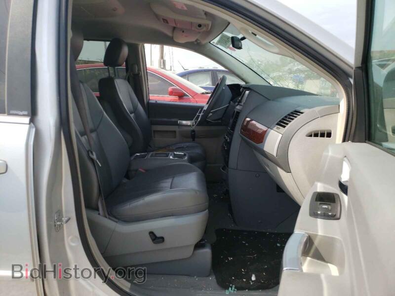 2008 Chrysler MINIVAN (VIN 2A8HR54PX8R114935) — фото 5 из 10