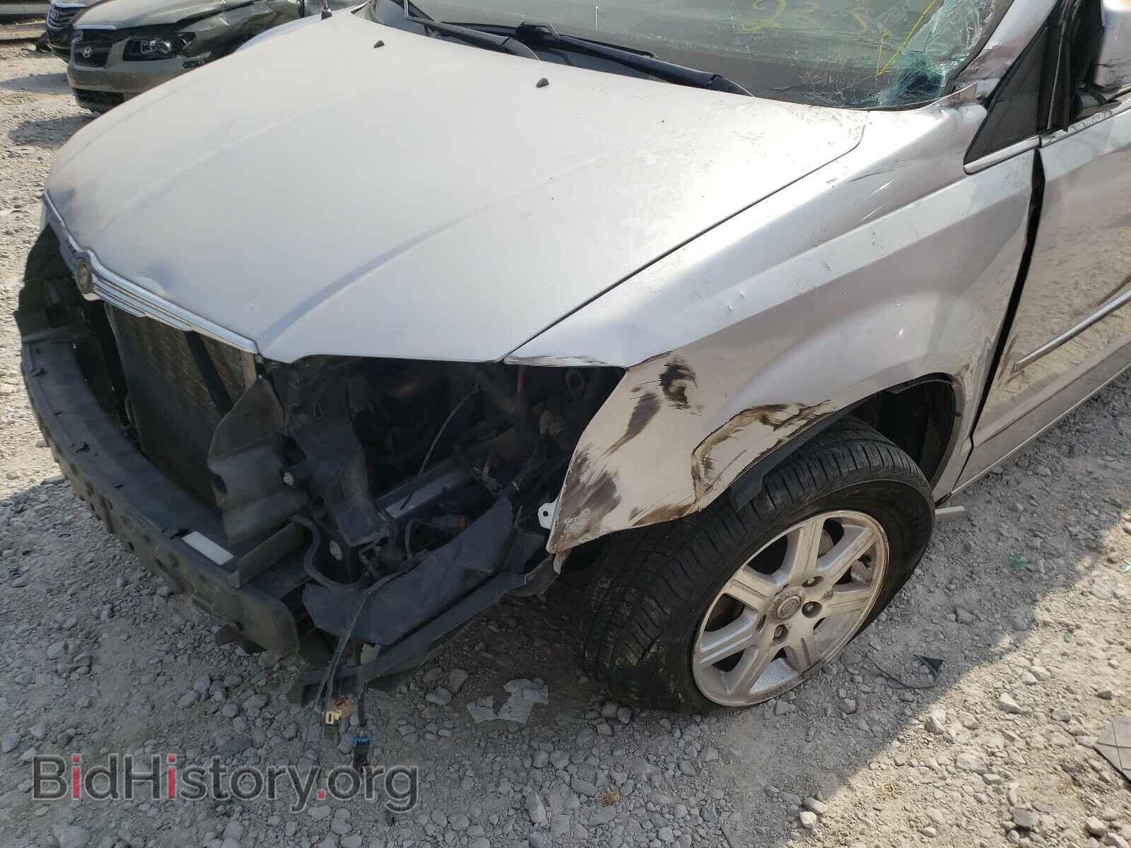 2008 CHRYSLER MINIVAN - VIN: 2A8HR54PX8R114935 - Фото 9