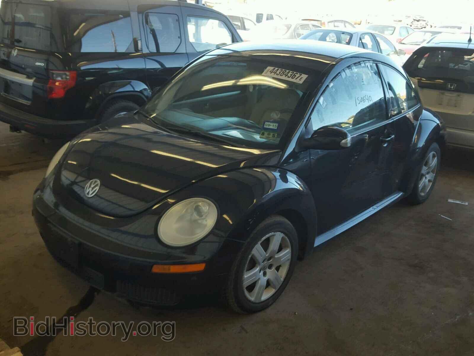 2007 VOLKSWAGEN BEETLE - VIN: 3VWPW31C37M511682 - Фото 2