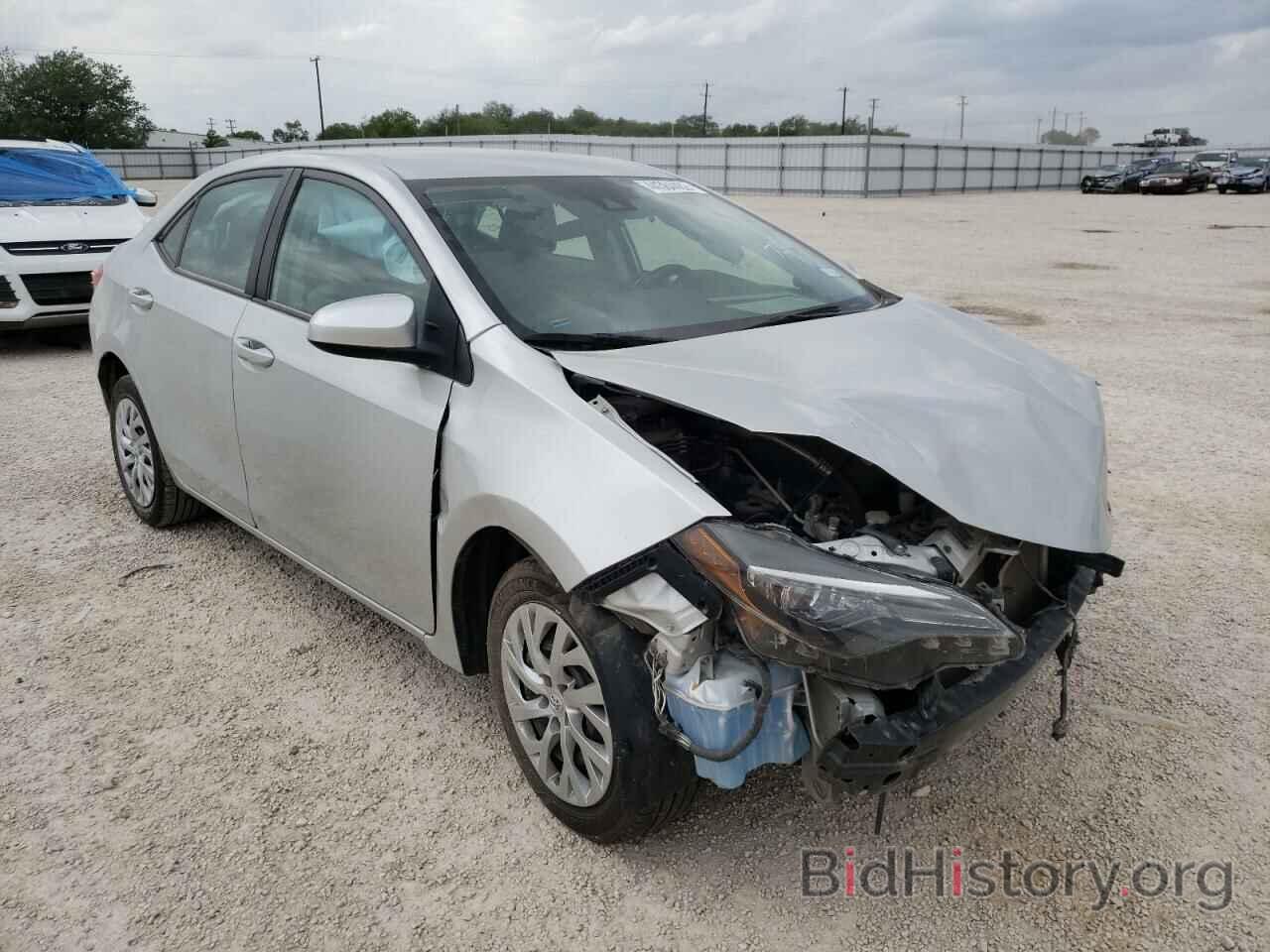 Photo 5YFBURHEXHP625783 - TOYOTA COROLLA 2017