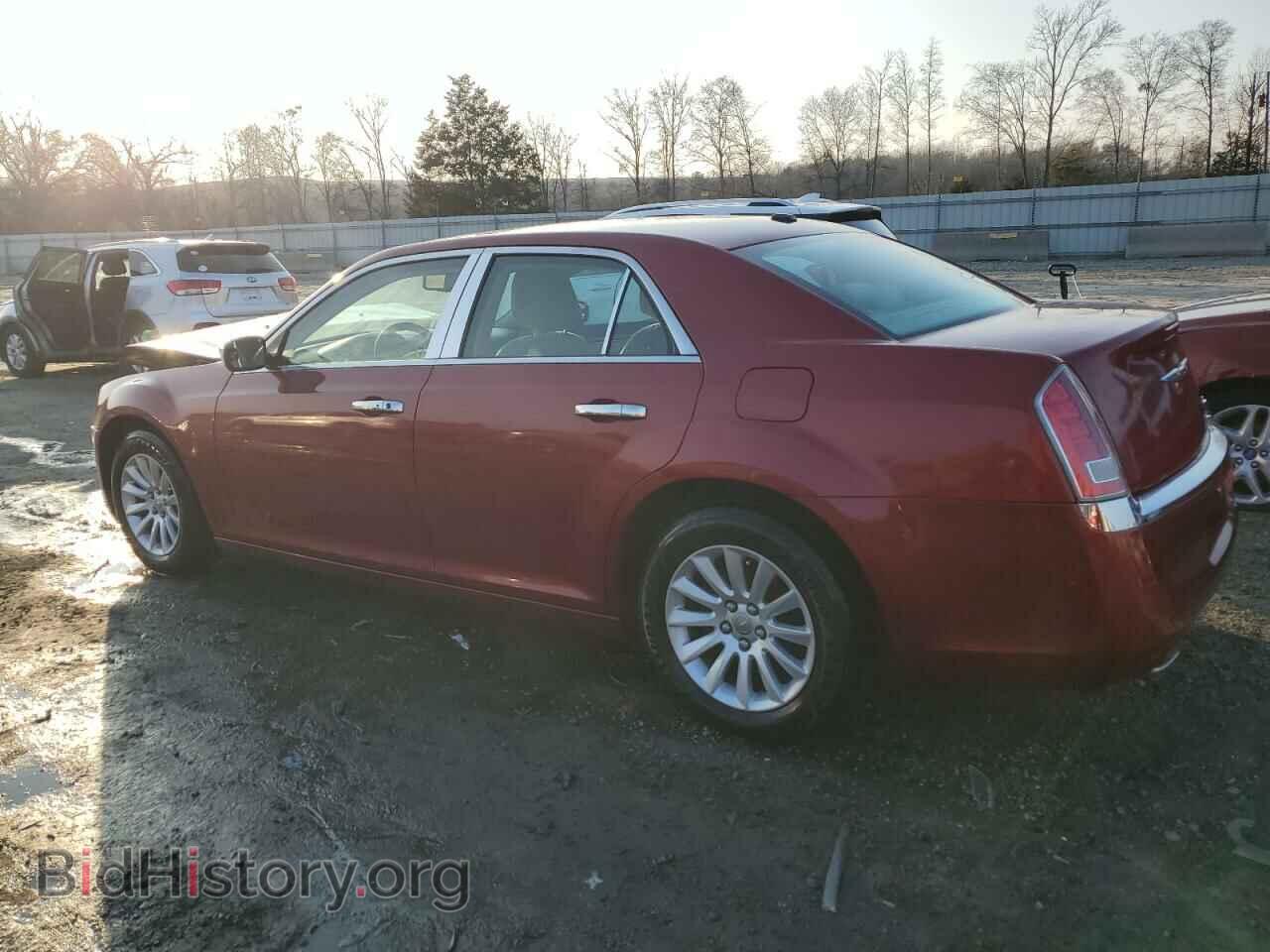 2012 CHRYSLER 300 - VIN: 2C3CCAAG9CH139036 - Фото 2
