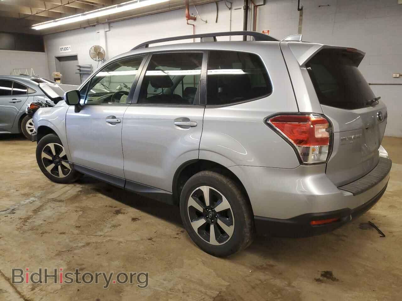 2018 SUBARU FORESTER - VIN: JF2SJAECXJH557789 - Фото 2