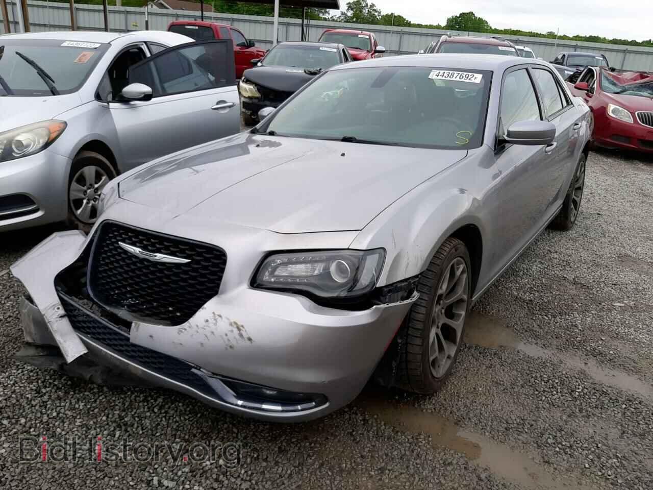 2016 CHRYSLER 300 - VIN: 2C3CCABG9GH320626 - Фото 2