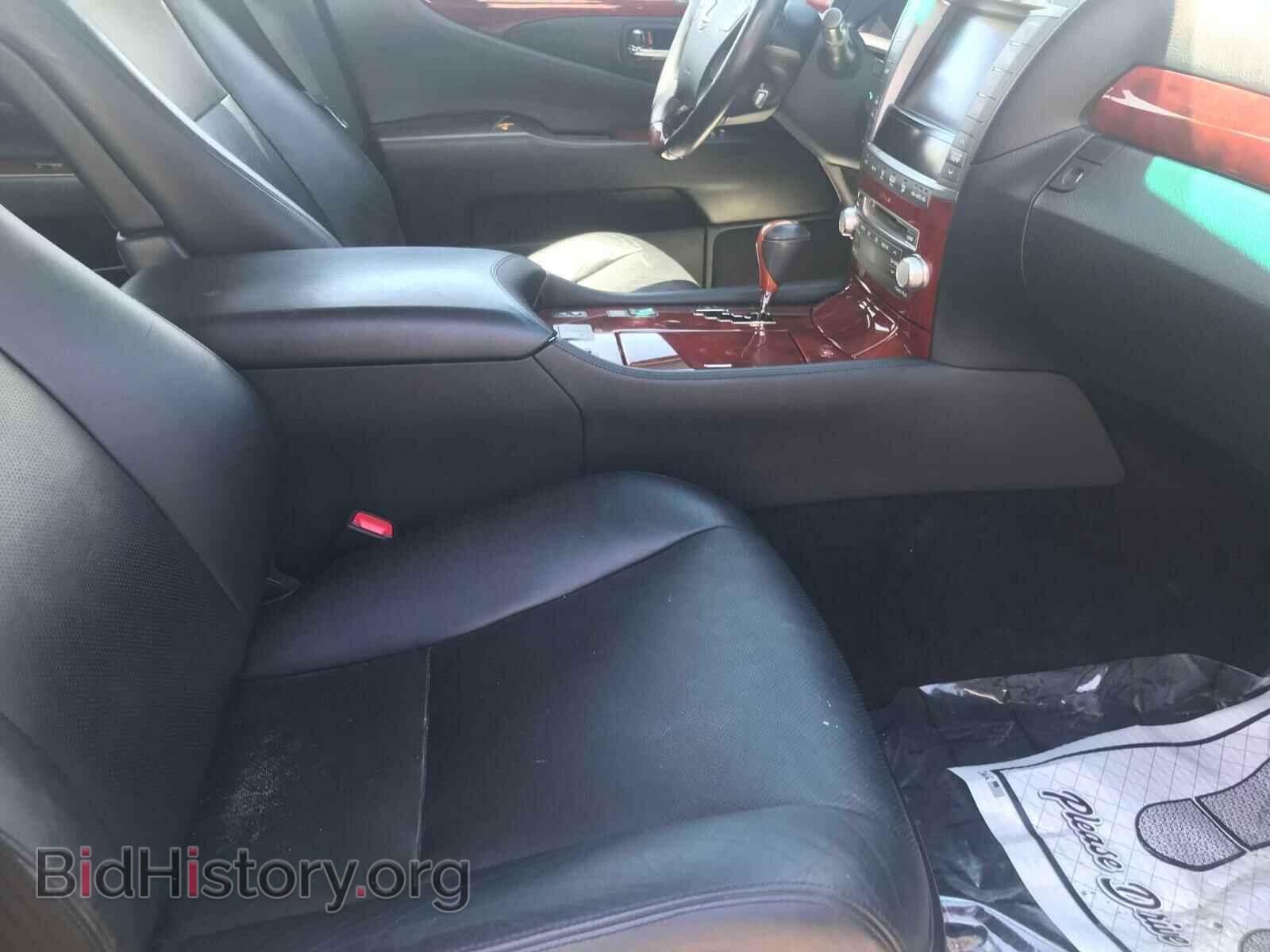 2011 LEXUS LS460 - VIN: JTHBL5EF0B5106253 - Photo 5