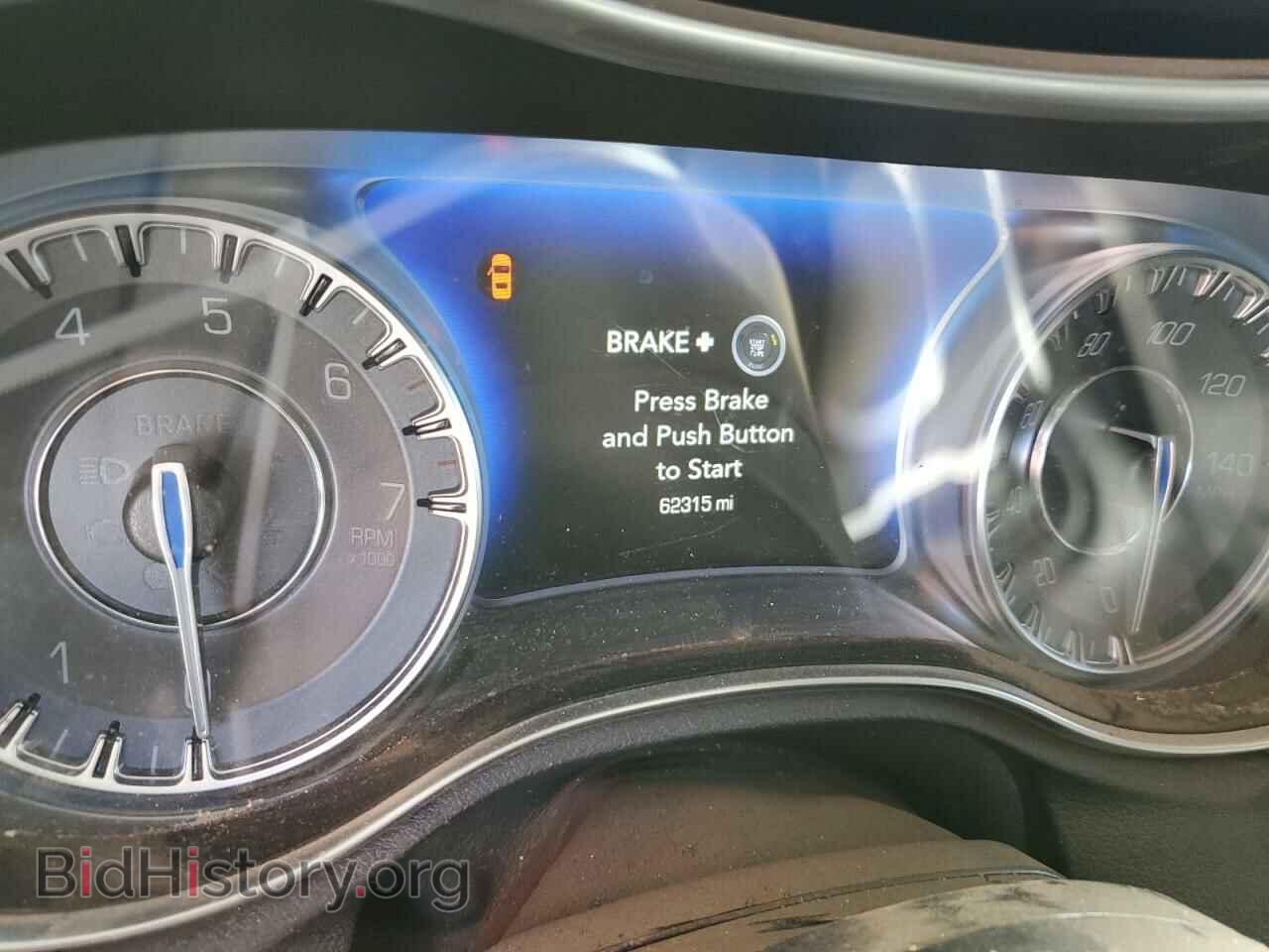 2019 CHRYSLER 300 - VIN: 2C3CCARG5KH691068 - Фото 9