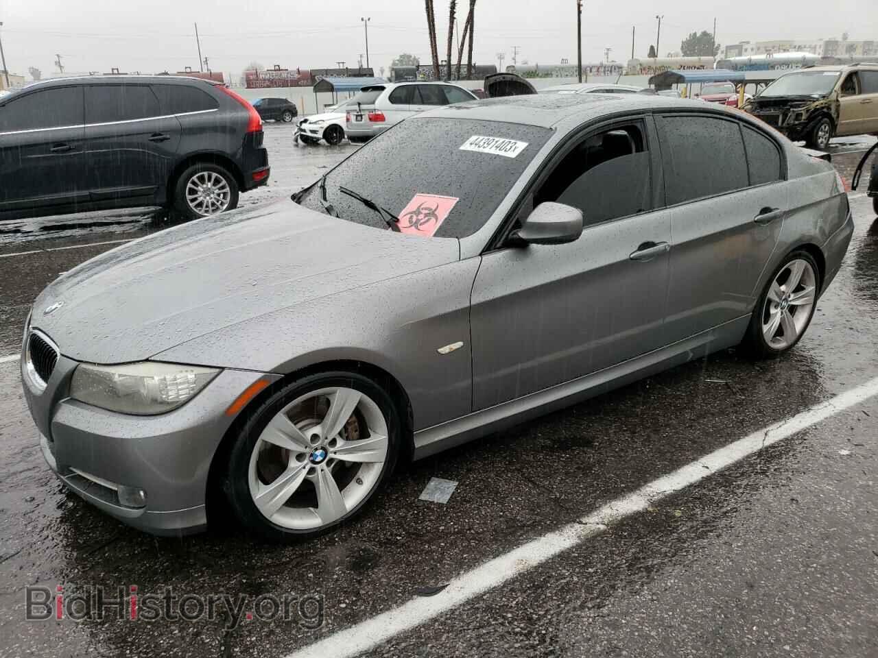 Photo WBAPM5C58BE435469 - BMW 3 SERIES 2011