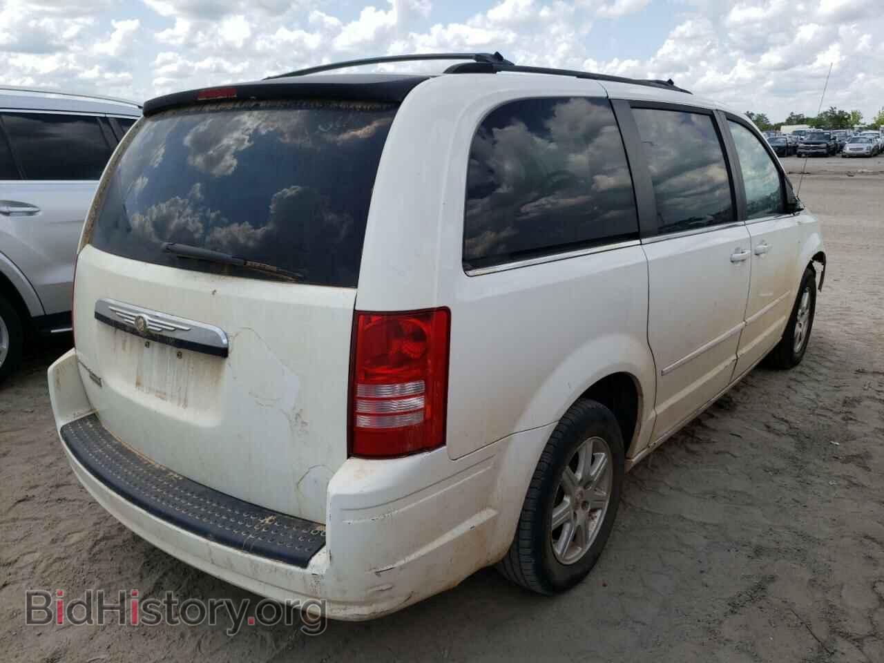 2008 CHRYSLER MINIVAN - VIN: 2A8HR54P88R631487 - Фото 4