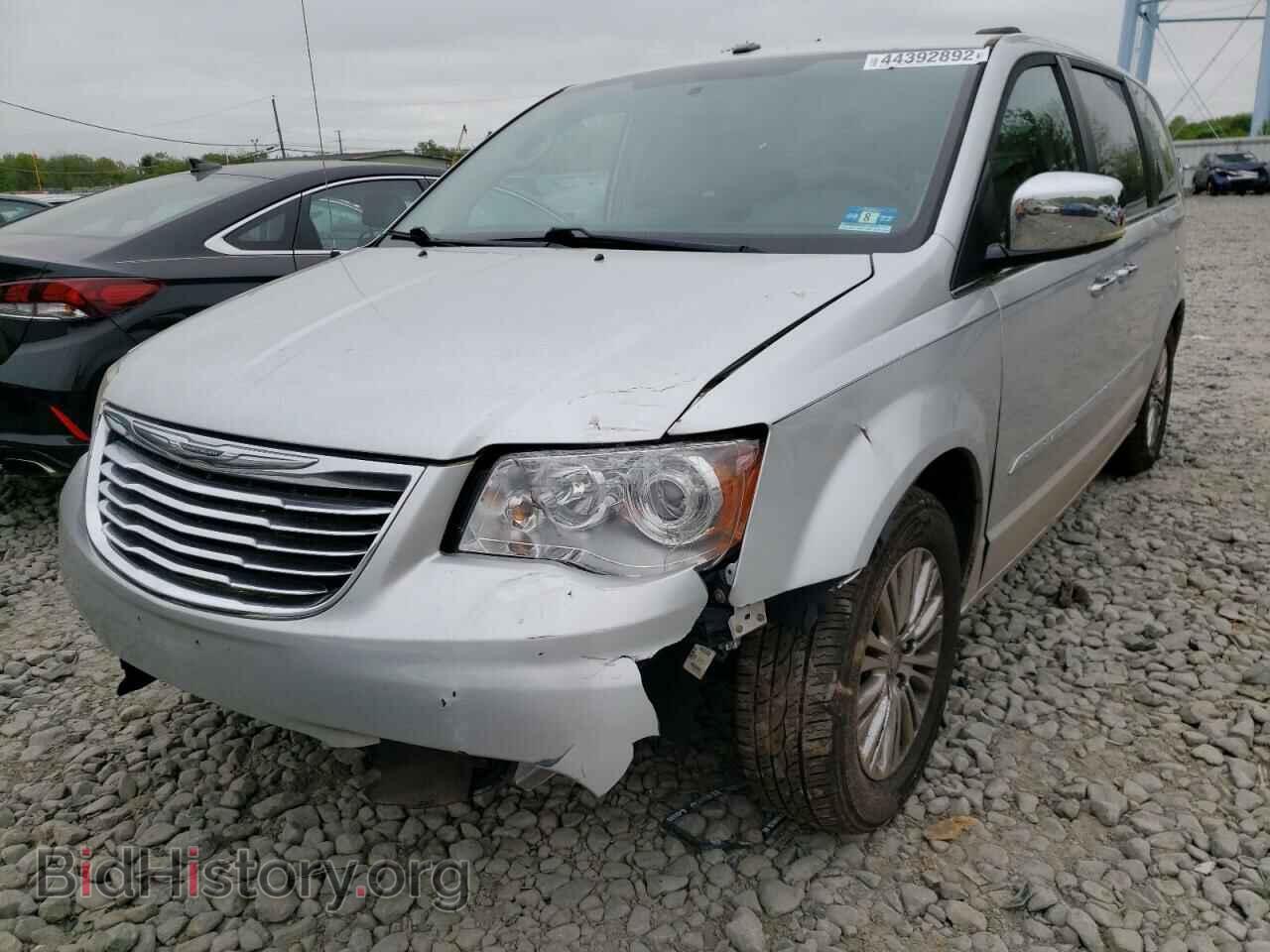 2011 CHRYSLER MINIVAN - VIN: 2A4RR6DG8BR683608 - Фото 2
