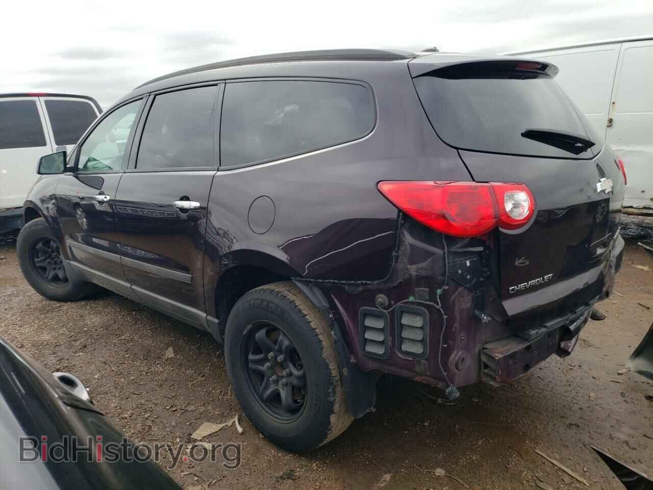 2009 CHEVROLET TRAVERSE - VIN: 1GNER13D09S174563 - Фото 2