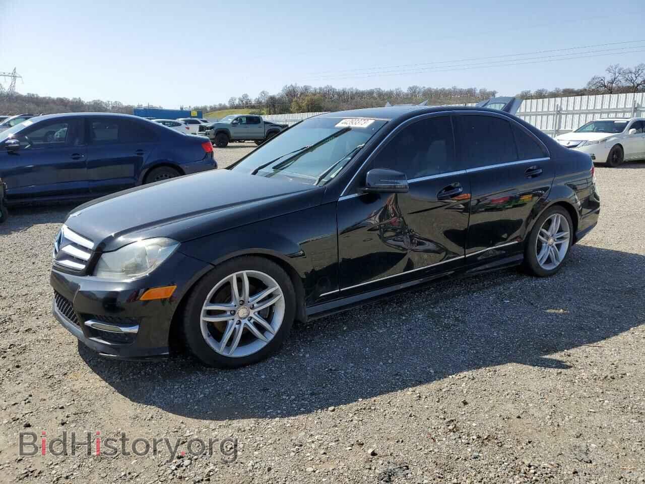 Фотография WDDGF8BBXCA671335 - MERCEDES-BENZ C-CLASS 2012