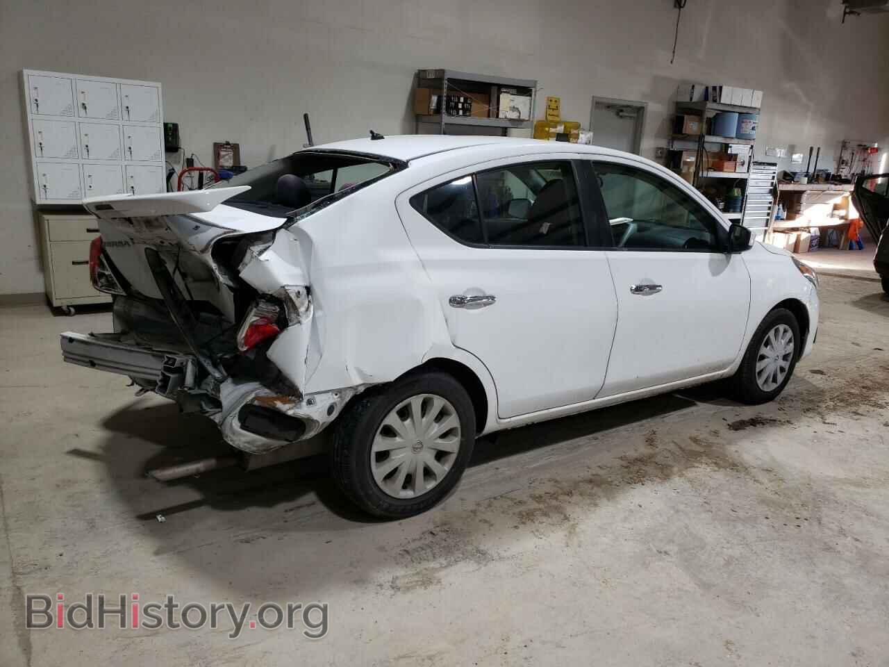 2018 NISSAN VERSA - VIN: 3N1CN7AP2JK403381 - Фото 3