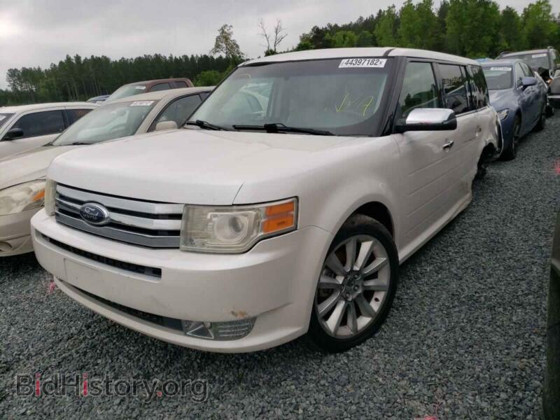 2010 Ford FLEX (VIN 2FMGK5DCXABA32007) — photo 2 of 10