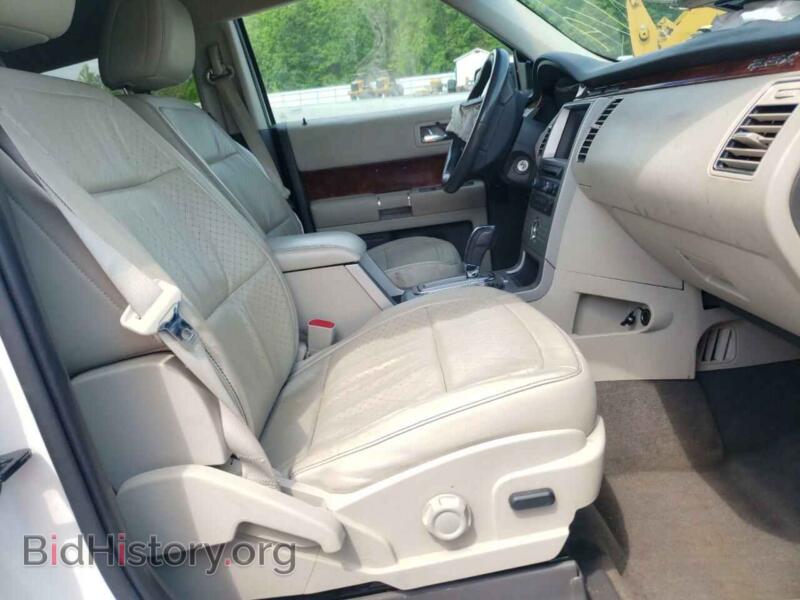 2010 Ford FLEX (VIN 2FMGK5DCXABA32007) — photo 5 of 10