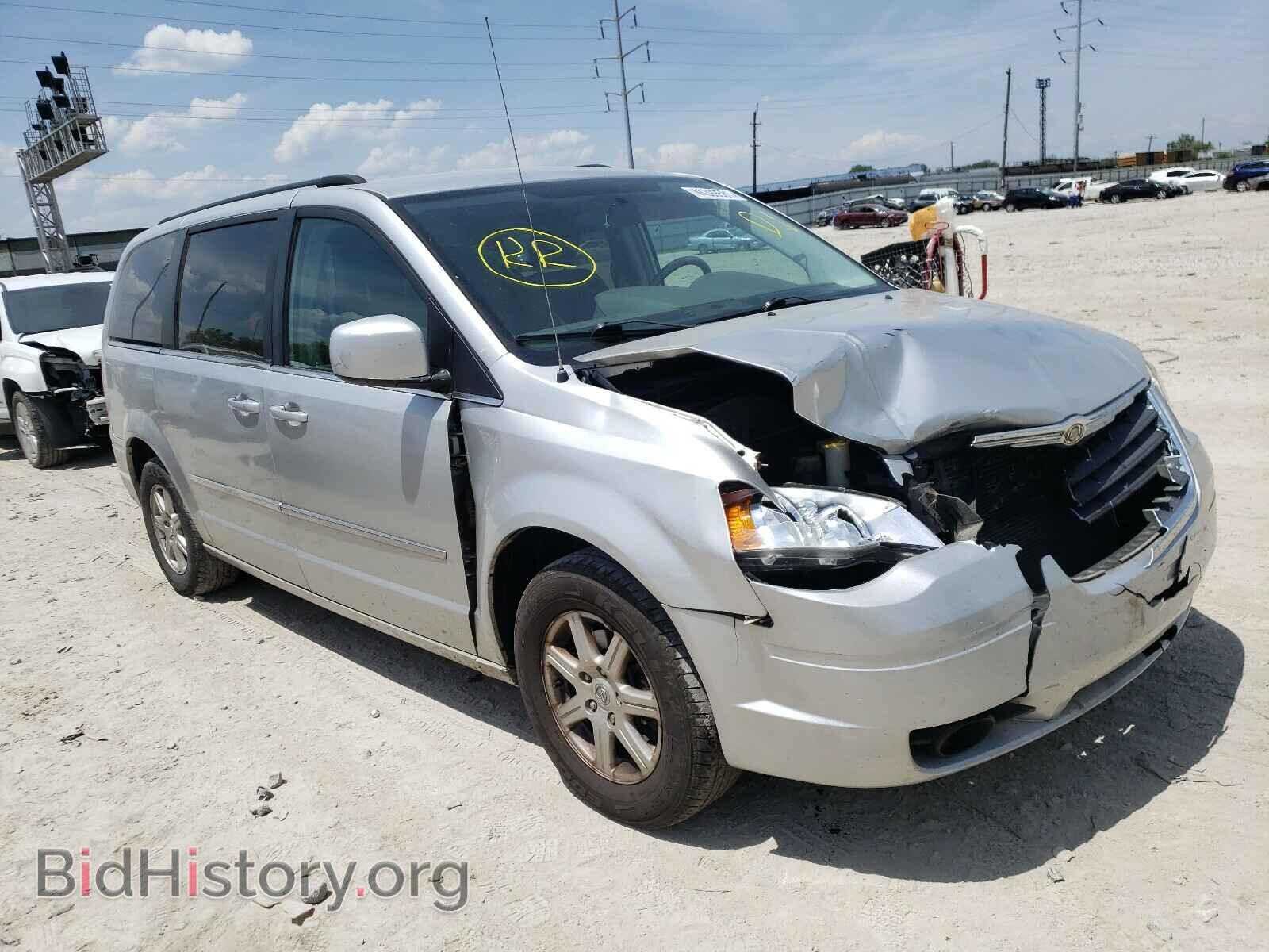 Photo 2A4RR5D16AR257193 - CHRYSLER MINIVAN 2010