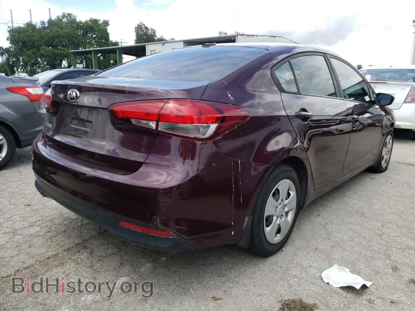 2017 KIA FORTE - VIN: 3KPFK4A77HE106519 - Фото 4