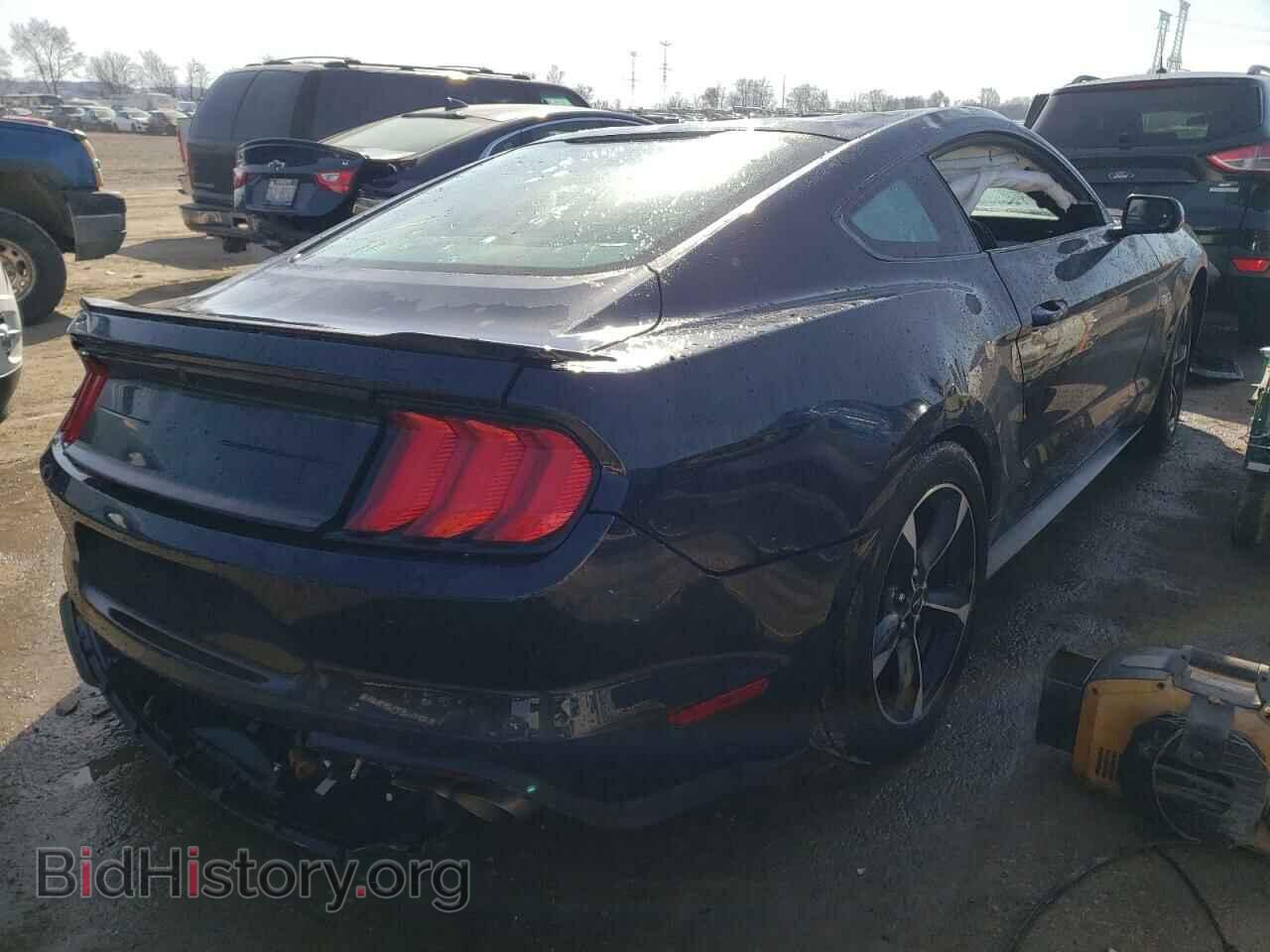 2021 FORD MUSTANG - VIN: 1FA6P8CFXM5156209 - Фото 3