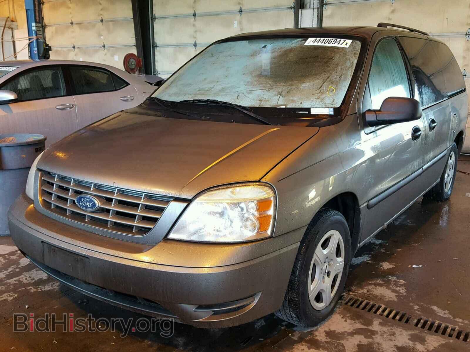 2004 FORD FREESTAR - VIN: 2FMZA51614BA37921 - Фото 2