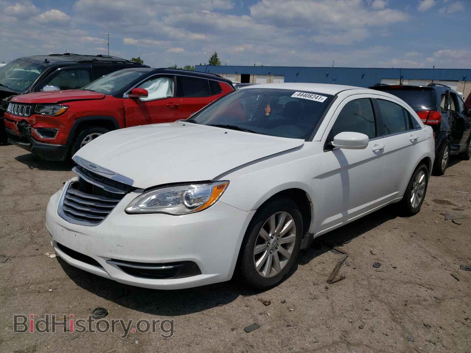 2013 CHRYSLER 200 - VIN: 1C3CCBBB7DN601613 - Фото 2