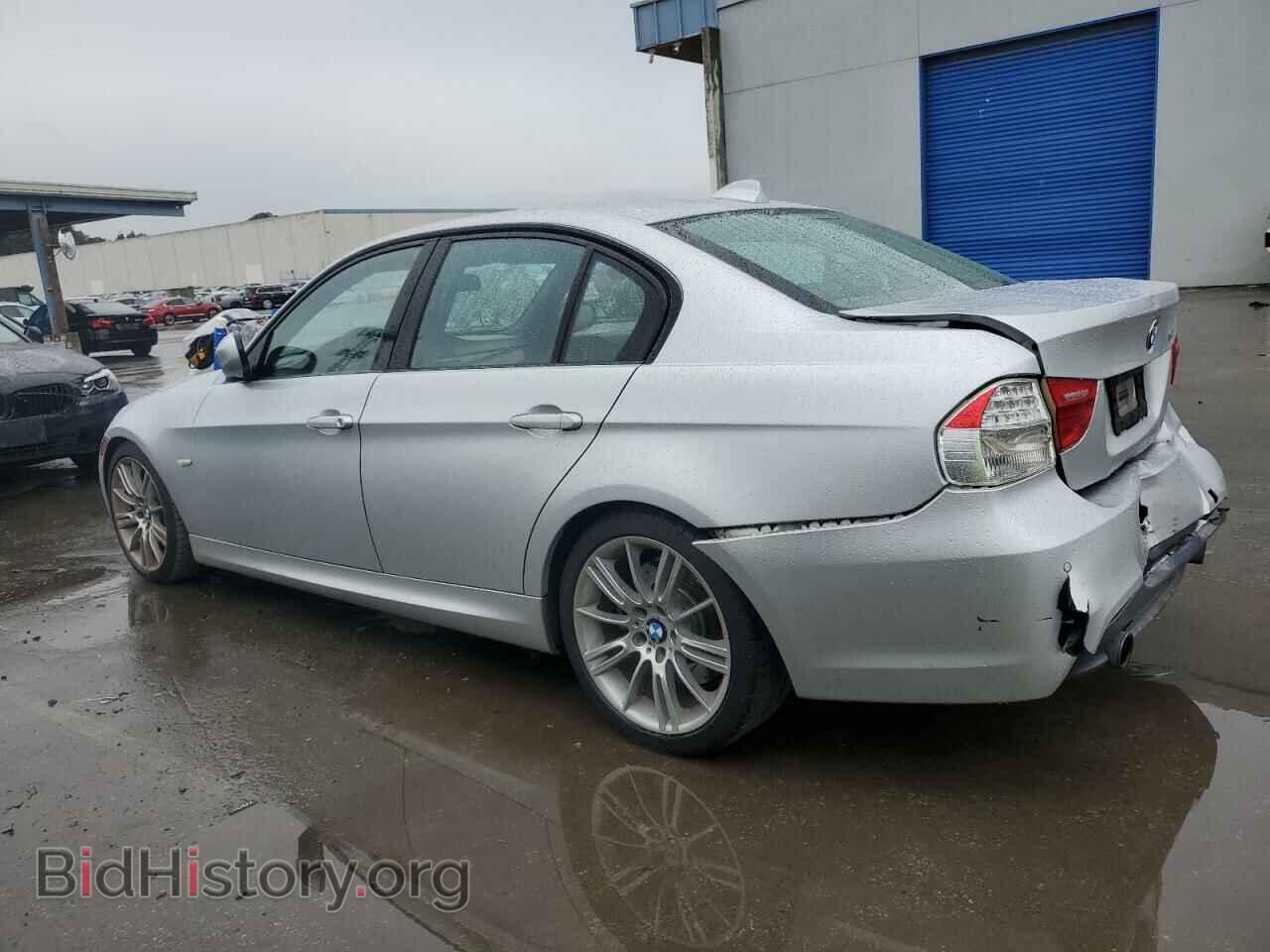 2011 BMW 3 SERIES - VIN: WBAPM5C50BE576519 - Фото 2