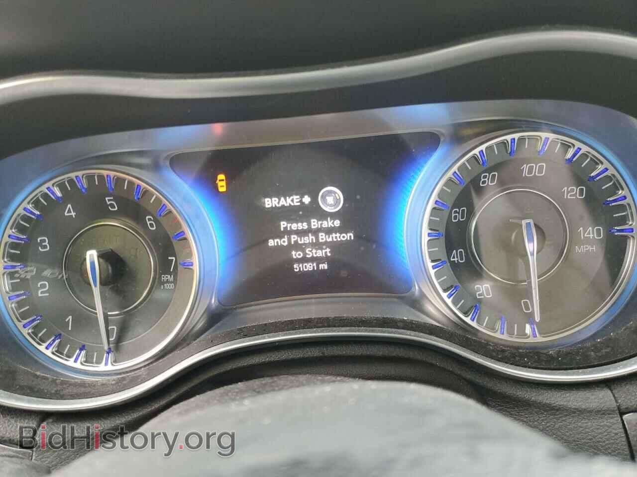 2015 CHRYSLER 300 - VIN: 2C3CCAAGXFH735888 - Фото 9
