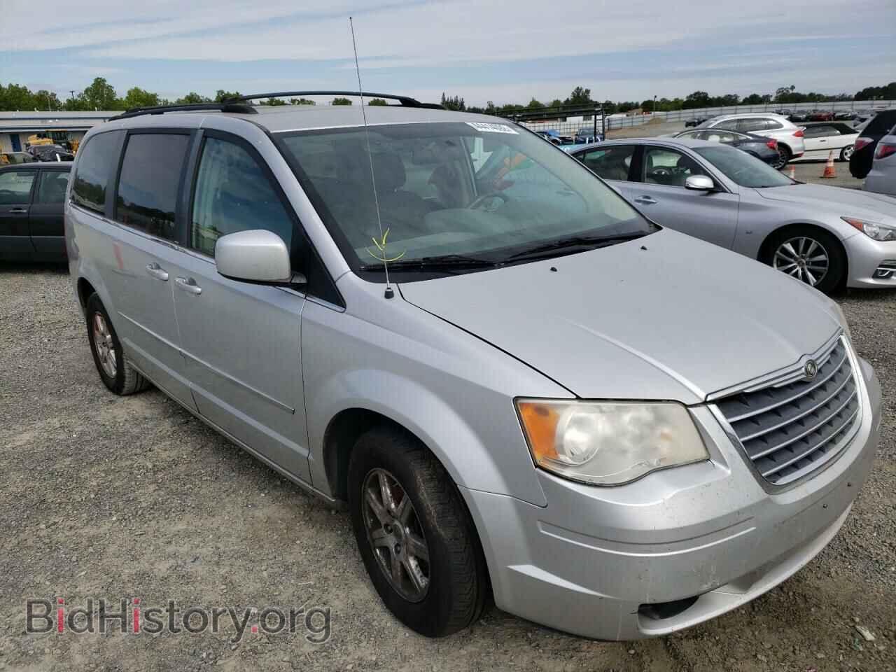 Photo 2A4RR5D13AR324137 - CHRYSLER MINIVAN 2010