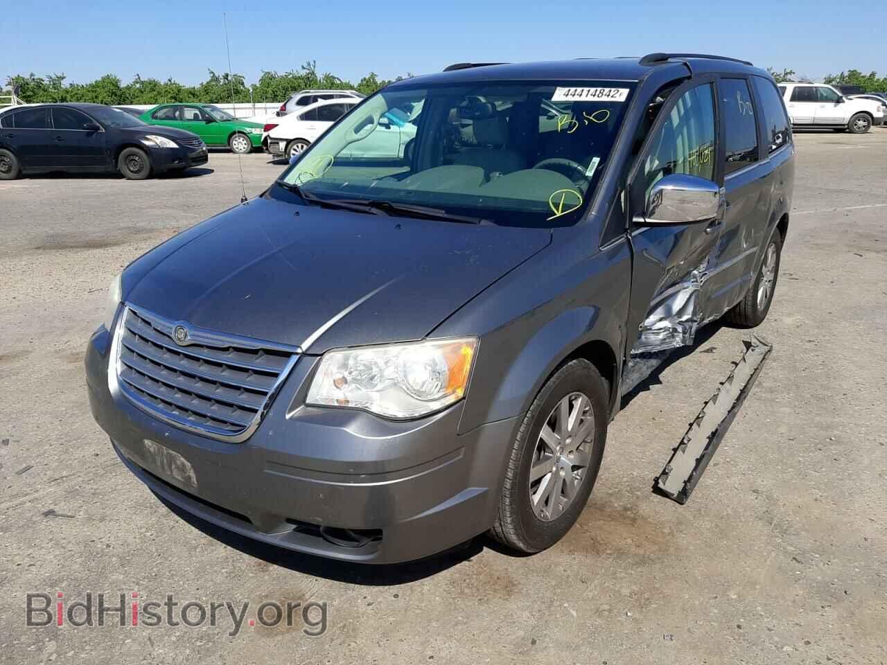 2009 CHRYSLER MINIVAN - VIN: 2A8HR54X99R645920 - Фото 2