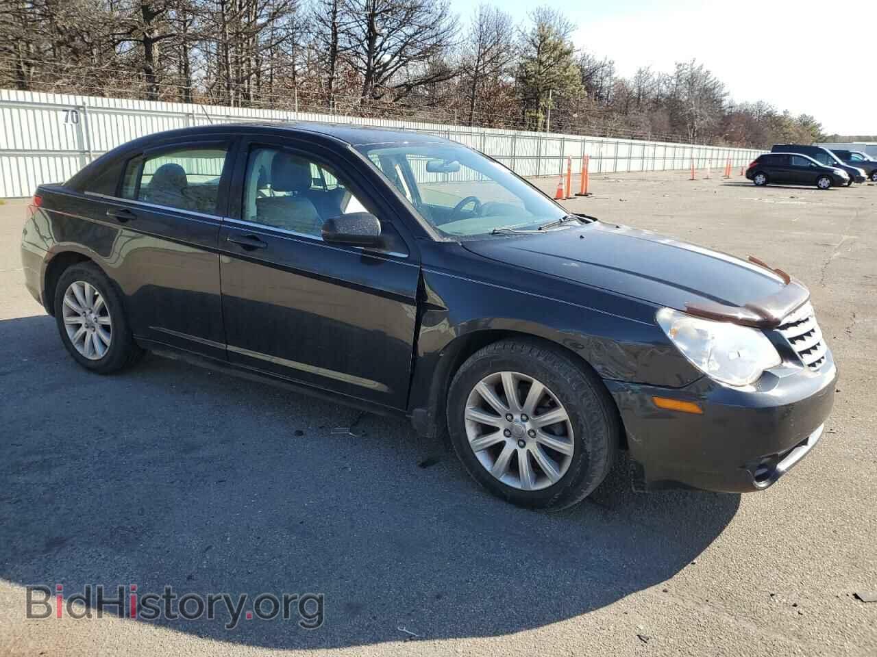 2010 CHRYSLER SEBRING - VIN: 1C3CC5FB2AN205855 - Фото 4