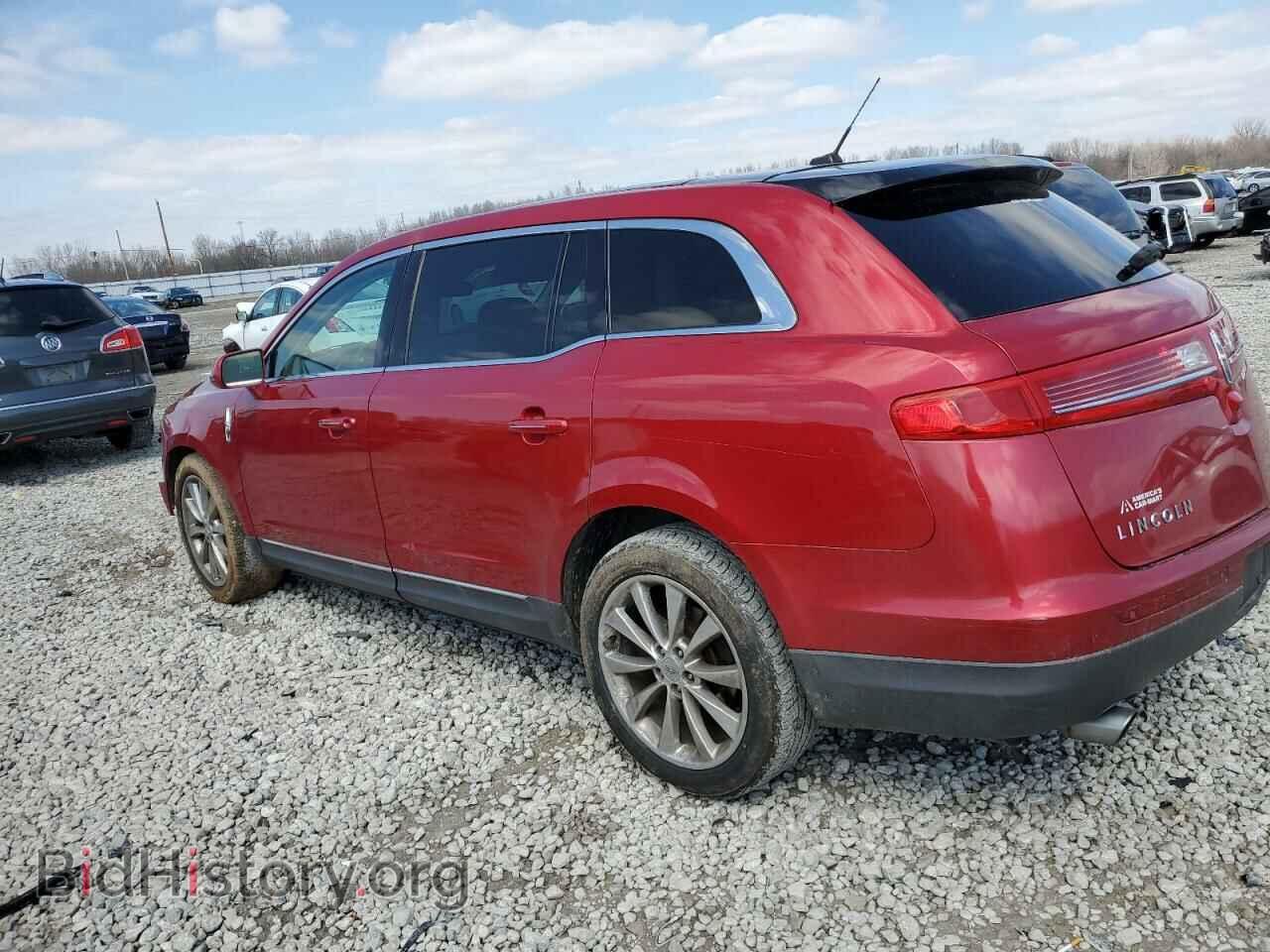 2011 LINCOLN MKT - VIN: 2LMHJ5AT2BBJ51249 - Фото 2