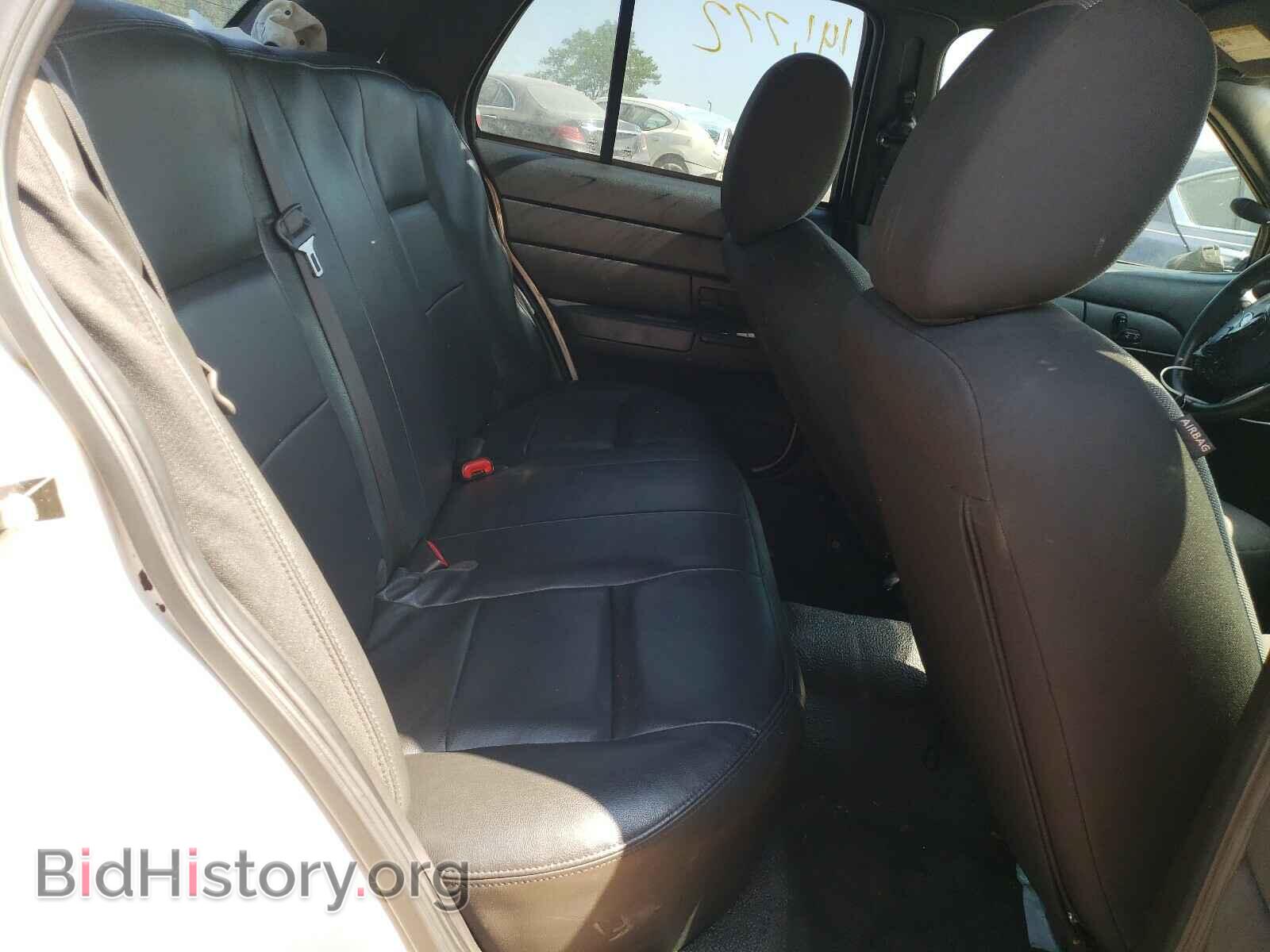 2011 FORD CROWN VIC - VIN: 2FABP7BV4BX157188 - Фото 6