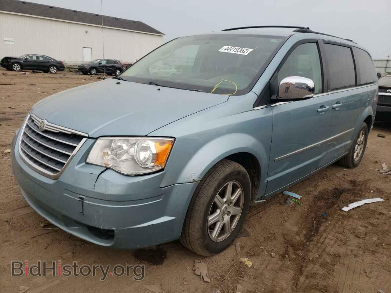 2010 CHRYSLER MINIVAN - VIN: 2A4RR8DX1AR403831 - Photo 2