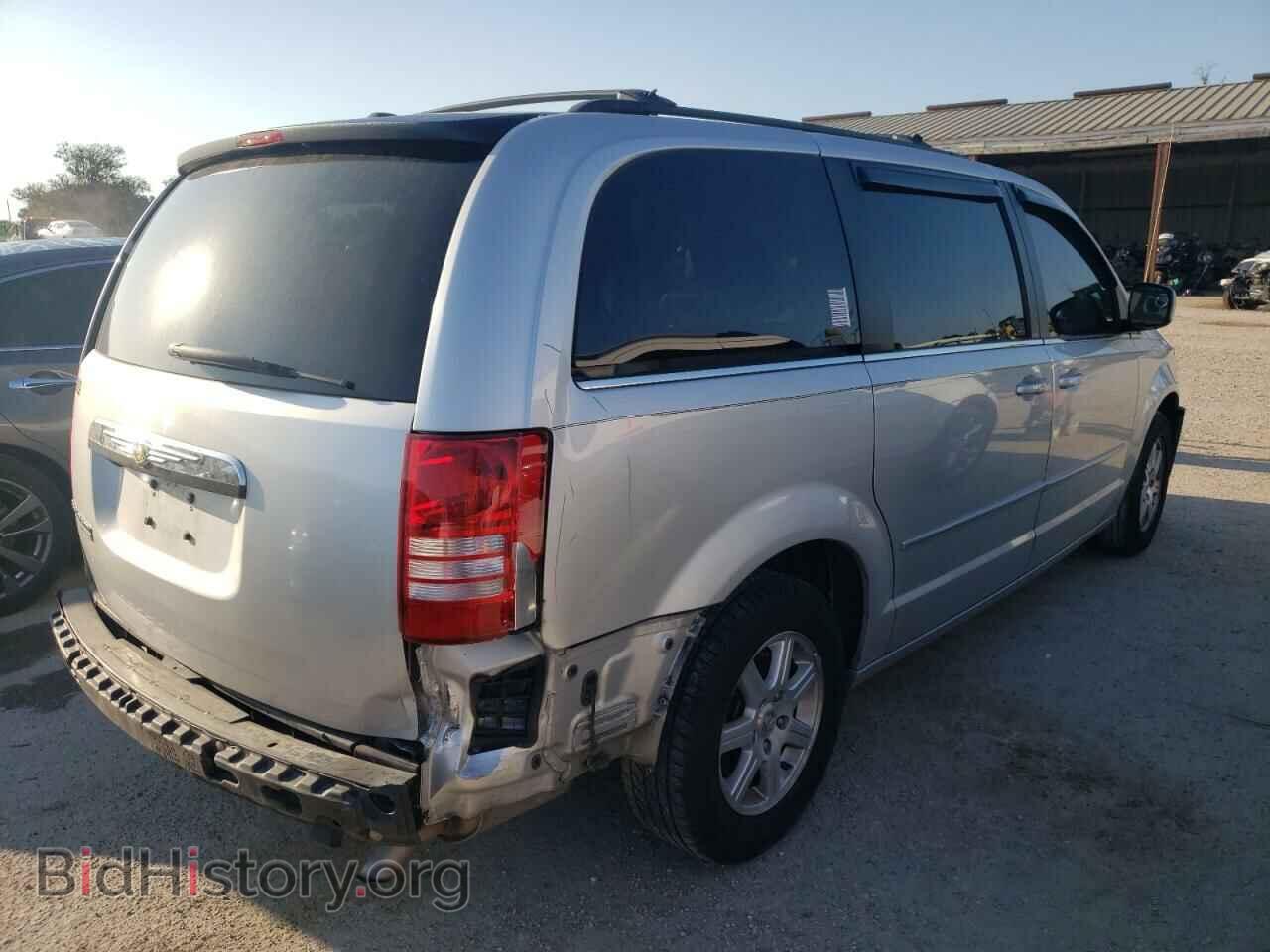 2008 CHRYSLER MINIVAN - VIN: 2A8HR54P48R648979 - Photo 4