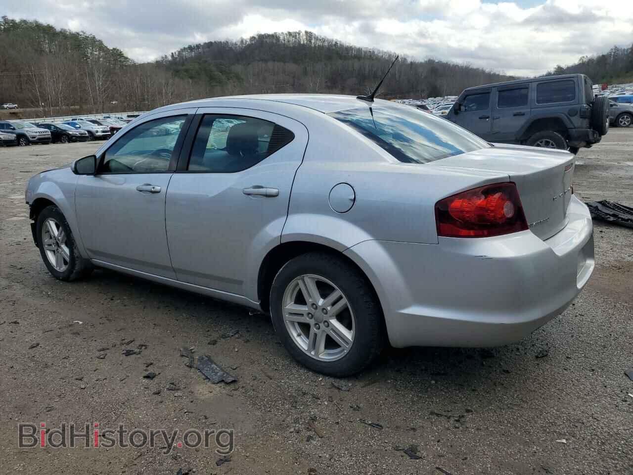 2011 DODGE AVENGER - VIN: 1B3BD1FB1BN526544 - Фото 2