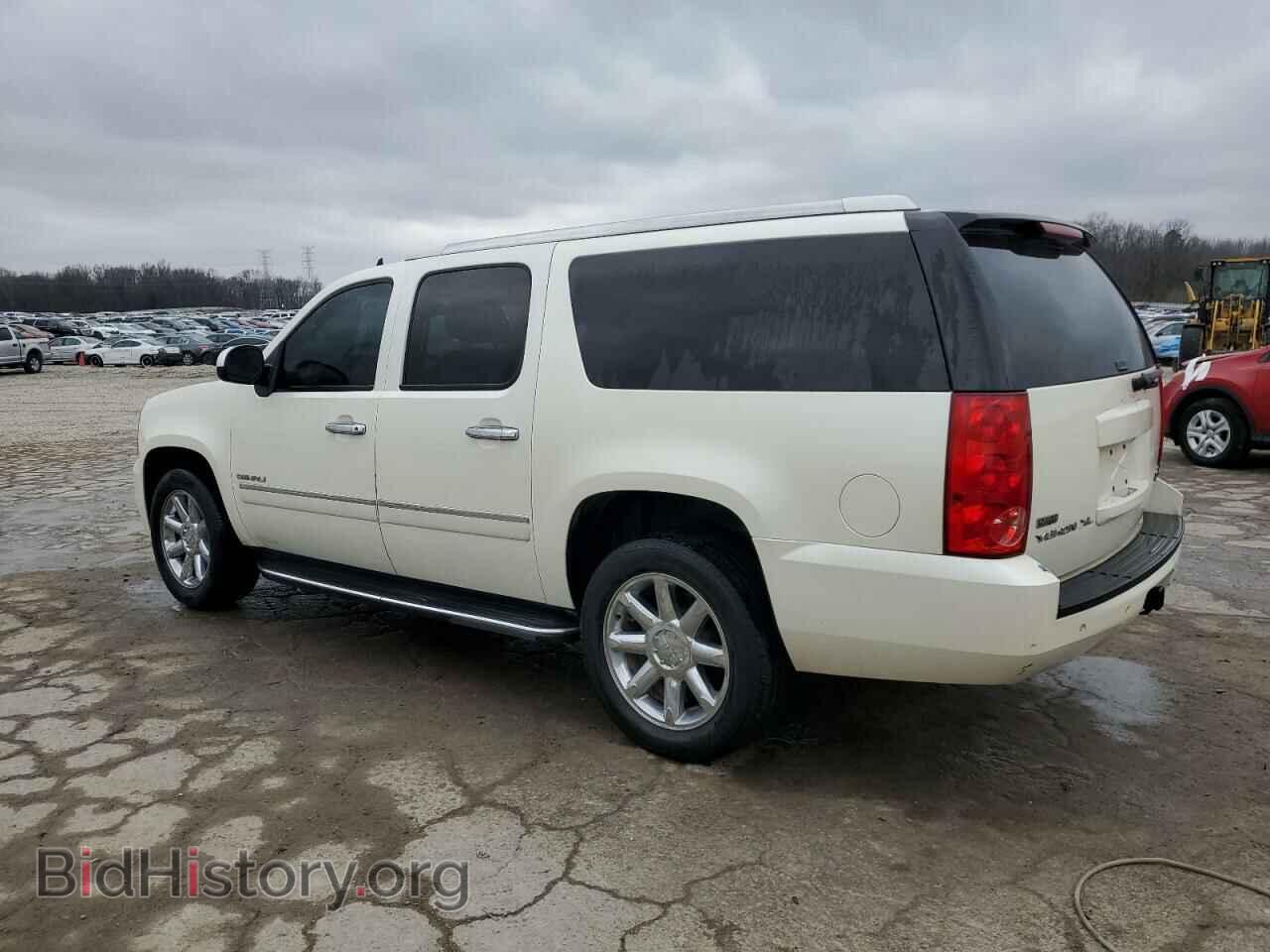 2011 GMC YUKON - VIN: 1GKS2MEF1BR101896 - Фото 2