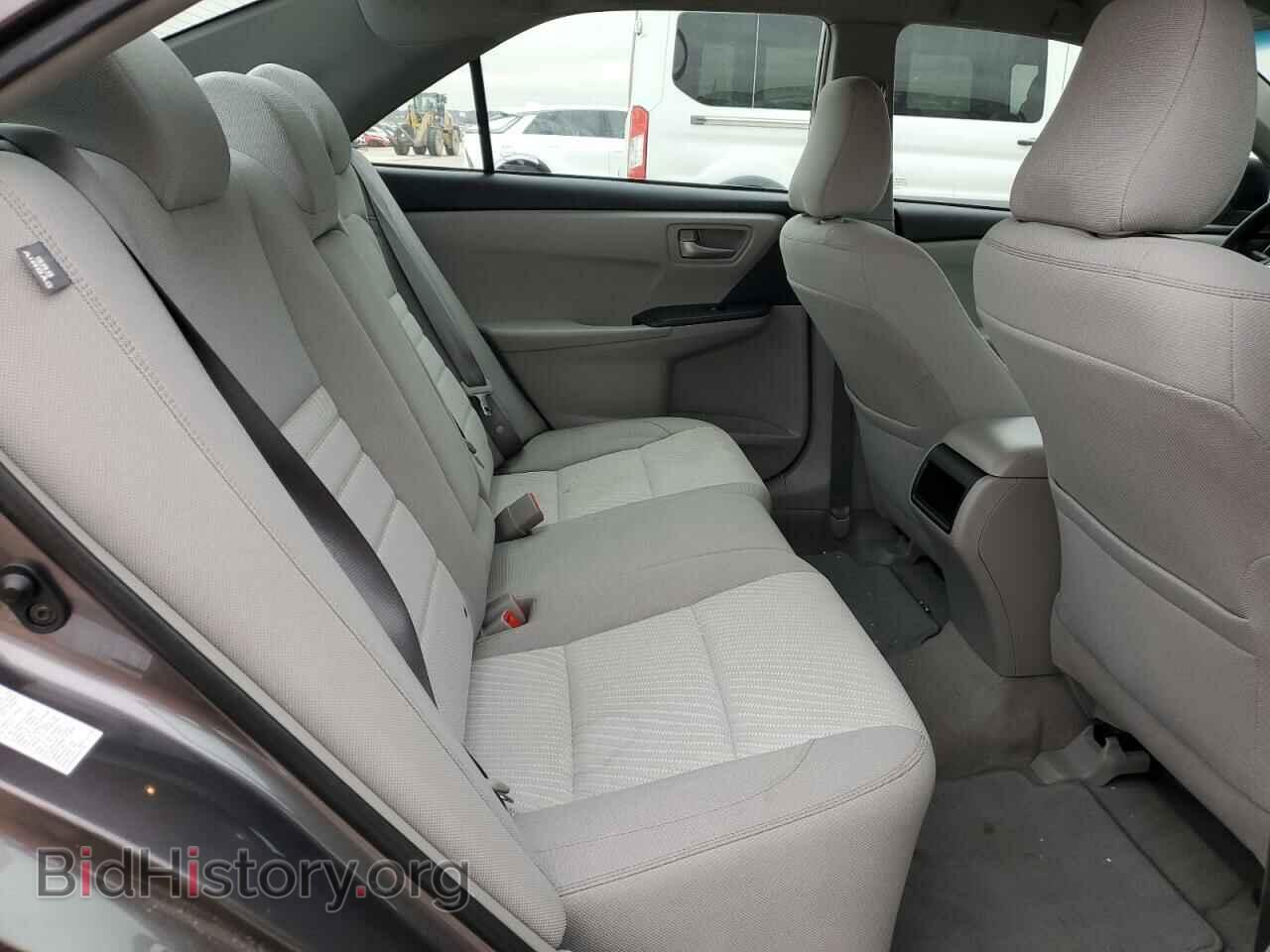 2016 TOYOTA CAMRY - VIN: 4T4BF1FK7GR517841 - Фото 10