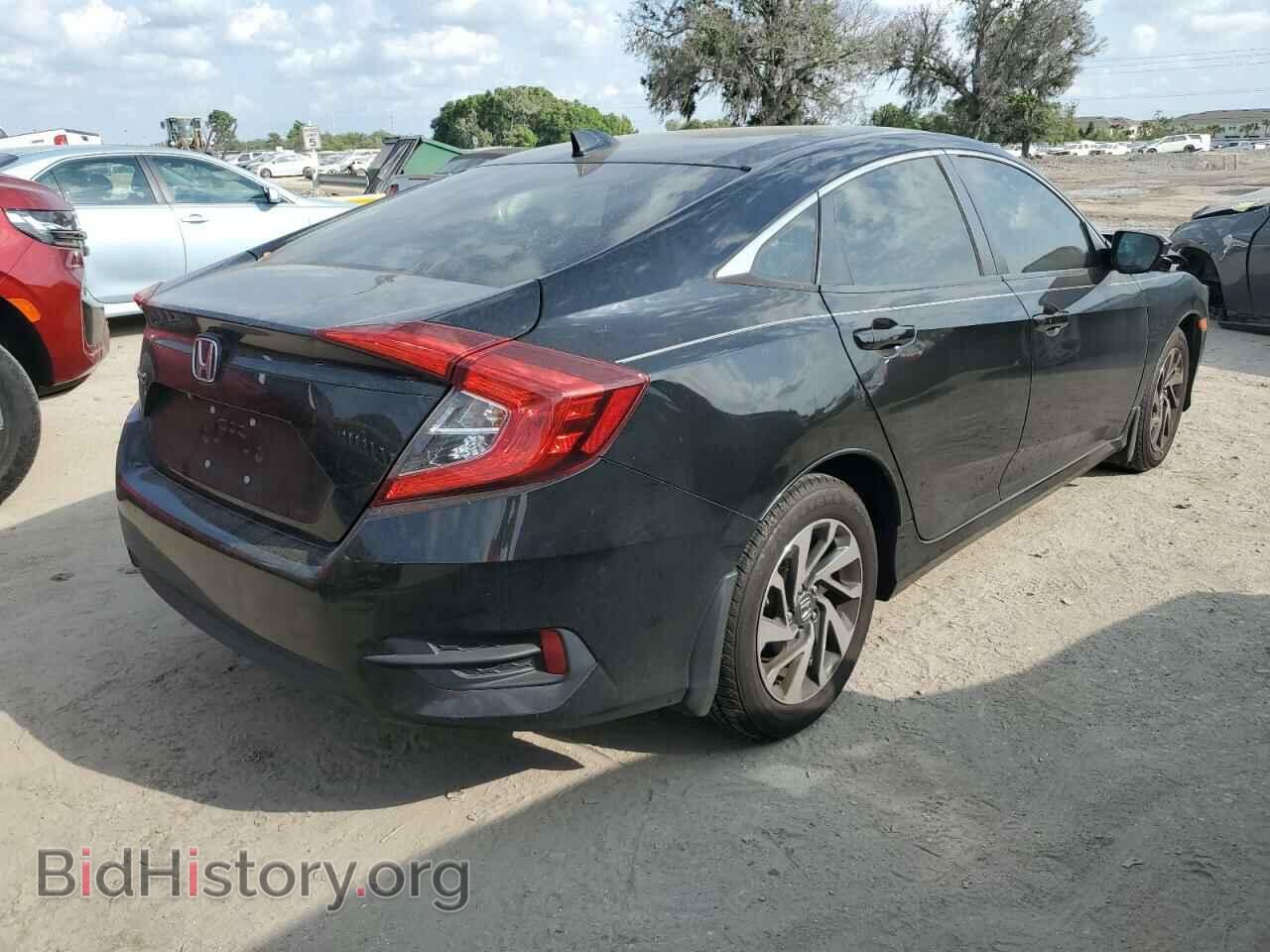 2017 HONDA CIVIC - VIN: 19XFC2F7XHE044253 - Фото 3