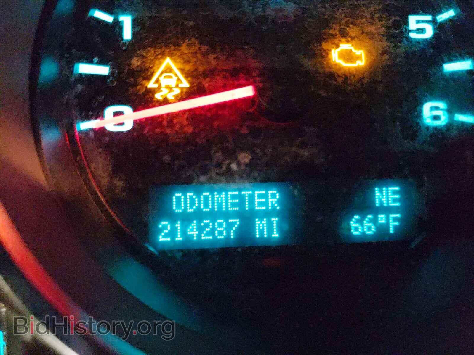 2010 GMC SIERRA - VIN: 1GTSKVE33AZ177688 - Фото 8