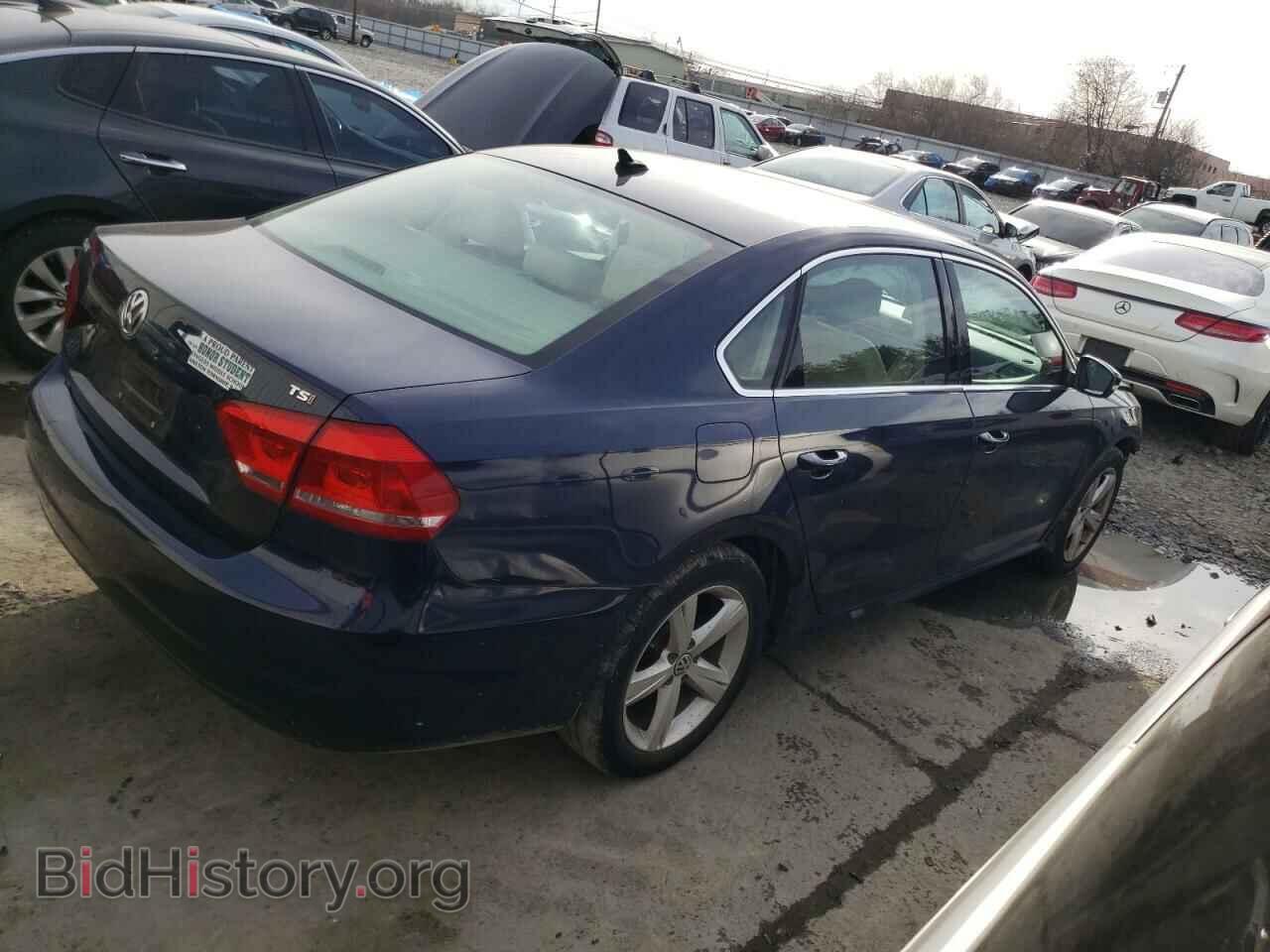 2015 VOLKSWAGEN PASSAT - VIN: 1VWAT7A37FC093228 - Фото 3
