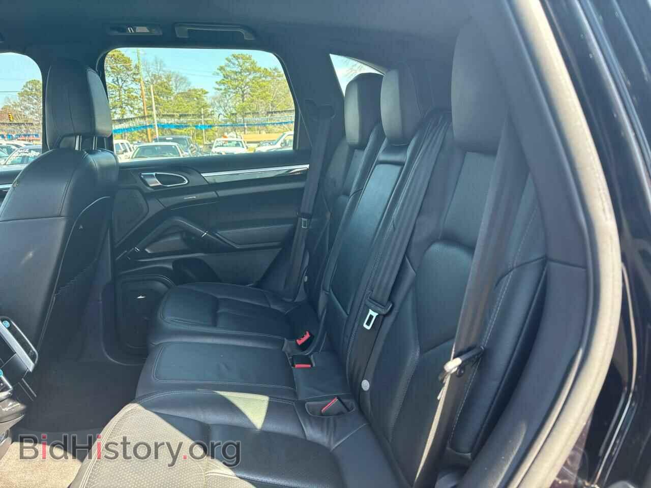2011 PORSCHE CAYENNE - VIN: WP1AB2A23BLA51180 - Фото 6
