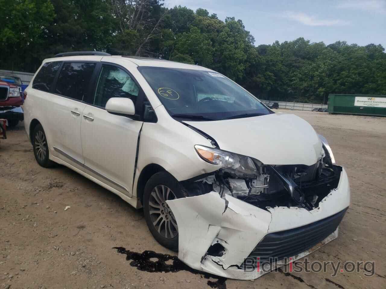 Фотография 5TDYZ3DC1KS995516 - TOYOTA SIENNA 2019