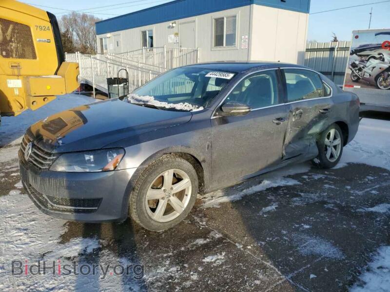 2012 Volkswagen PASSAT SE (VIN 1VWBH7A31CC036265) — фото 1 из 12, Copart, повреждение: бок