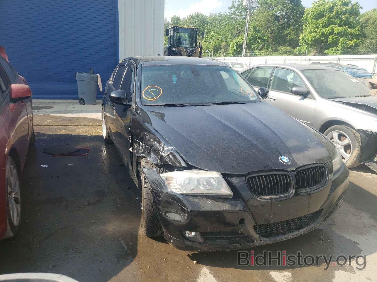 Photo WBAPH5C55BA440690 - BMW 3 SERIES 2011