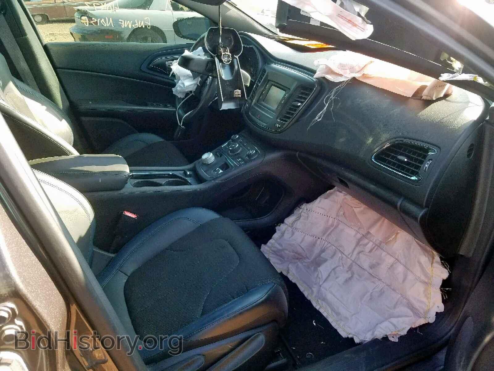 2016 CHRYSLER 200 - VIN: 1C3CCCBB3GN157673 - Photo 5